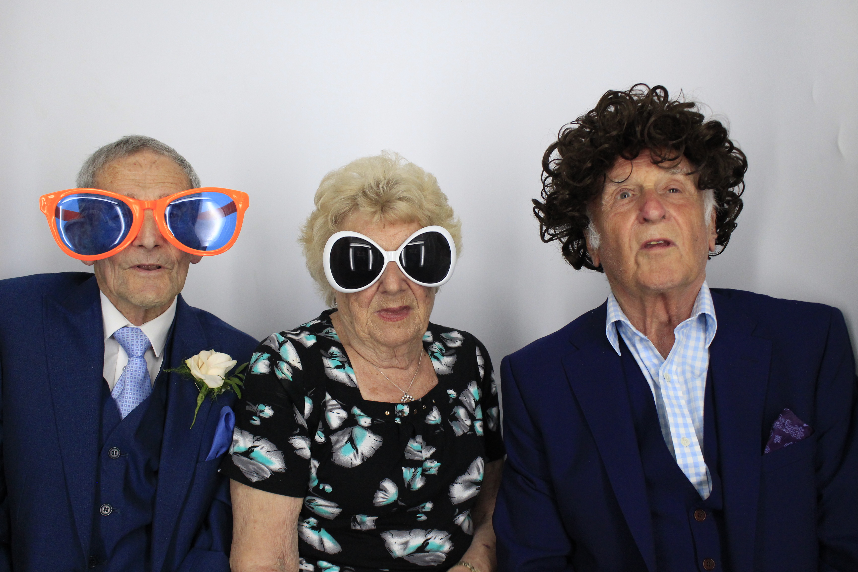 Mr & Mrs Hill's Wedding | View more photos from the event at gallery.myphotoboothexperience.co.uk/u/MyPhotoBoothExperienceLtd/Mr-Mrs-Hills-Wedding